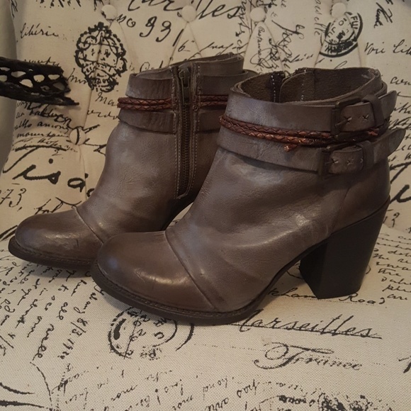 Freebird by Steven Shoes - NWOB FREEBIRD by Steven size 10